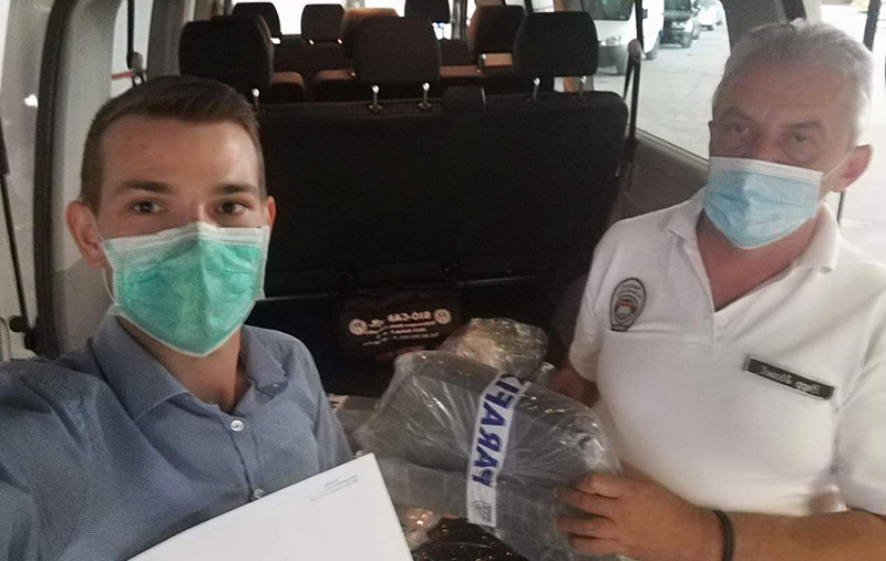 300 db arcpajzs érkezett az önkormányzat részére