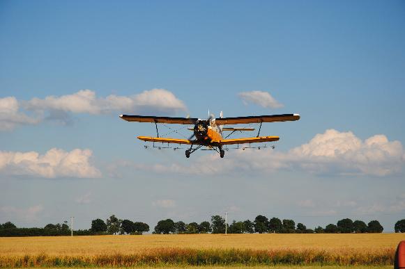 Légi szúnyoggyérítés