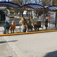 megujult-buszmegallo01