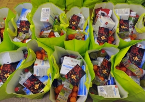 Kar&aacute;csonyi aj&aacute;nd&eacute;kcsomag