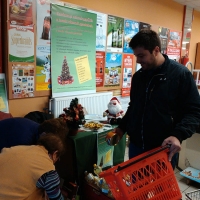 adakozas-csekeistvan