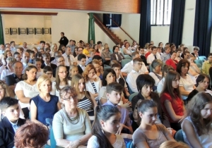 D&iacute;jazt&aacute;k a legjobban teljes&iacute;tő di&aacute;kokat