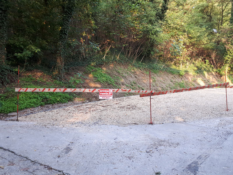 Munkaterület lezárás a Fenyvesben