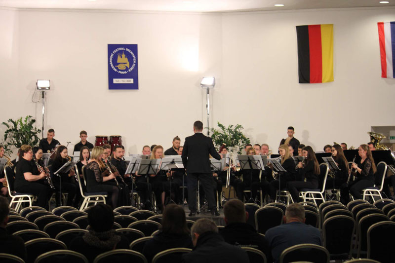 Prágában mérette meg magát a Tamási Koncert-Fúvószenekar