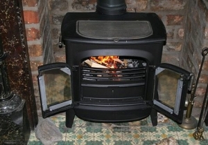 T&aacute;j&eacute;koztat&aacute;s t&eacute;li rezsics&ouml;kkent&eacute;ssel kapcsolatosan