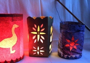 M&aacute;rton napi l&aacute;mp&aacute;s felvonul&aacute;s