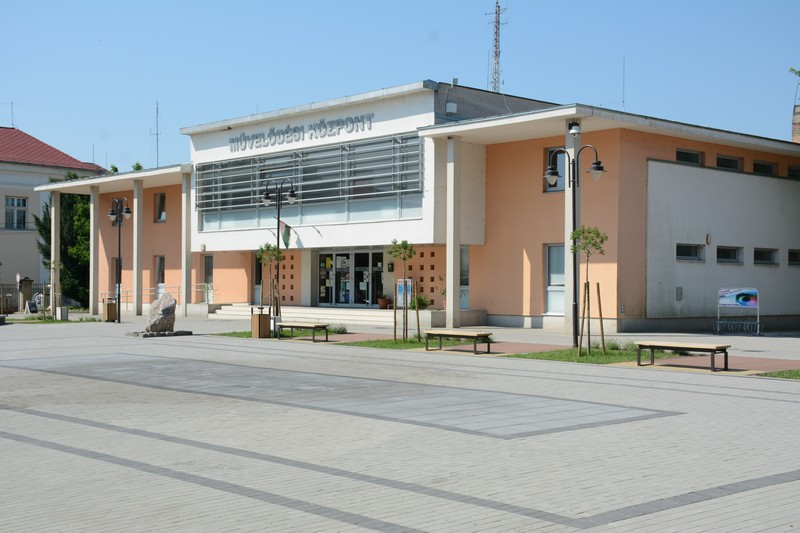 Városi Művelődési Központ