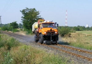 Vegyszeres gyomirt&aacute;s a M&Aacute;V Zrt. vonalh&aacute;l&oacute;zat&aacute;n II. &uuml;tem