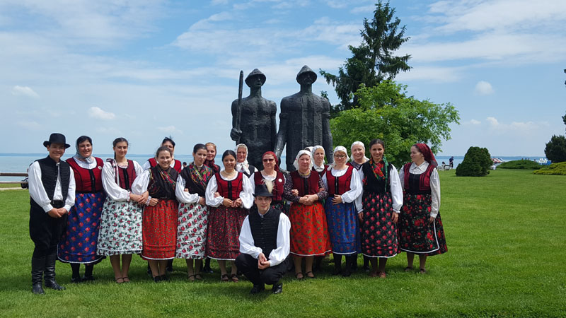 Pántlika néptáncegyüttes