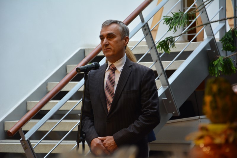 Helyettes államtitkár: stratégiai cél a közfoglalkoztatás