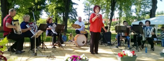 A Musette (ejtsd: müzett) Harmonika Együttes