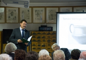 700 &eacute;ves Tam&aacute;si - K&ouml;nyvt&aacute;ri rendezv&eacute;nyek