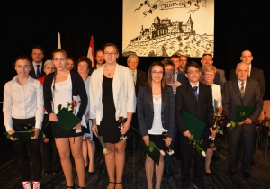 &Aacute;tadt&aacute;k a 2016. &eacute;vi kit&uuml;ntető c&iacute;meket