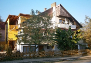 Parti Apartmanh&aacute;z