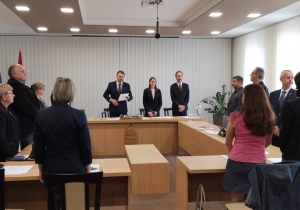 Megtartotta alakul&oacute; &uuml;l&eacute;s&eacute;t a v&aacute;ros k&eacute;pviselő-test&uuml;lete