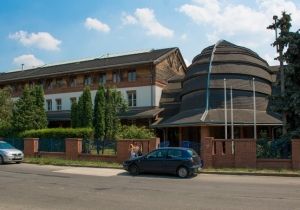 Ny&iacute;lt napok a V&aacute;lyiban