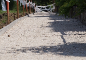 A j&aacute;rda&eacute;p&iacute;t&eacute;s folytat&oacute;dik a Bel&aacute;t&oacute; utc&aacute;n is