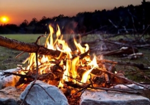 A szabadt&eacute;ri t&uuml;zek megelőz&eacute;s&eacute;vel, a szabadban t&ouml;rt&eacute;nő tűzgy&uacute;jt&aacute;ssal kapcsolatos tudnival&oacute;k