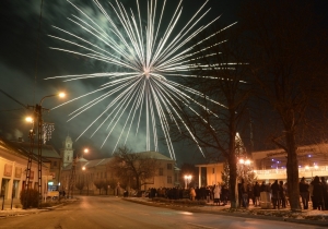 Tűzij&aacute;t&eacute;kkal kedveskednek a szervezők